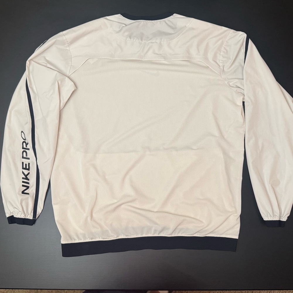 Nike Pro Men’s Cream and Black Pullover Large - Picture 7 of 9
